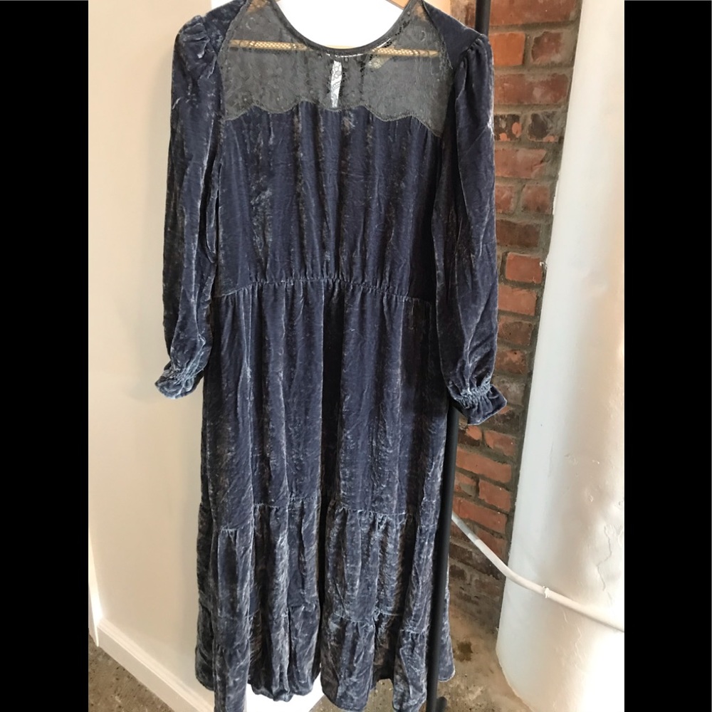 Velvet maxi dress  lace vintage style BNWT  sz 4